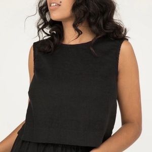 Elizabeth Suzann Petra top